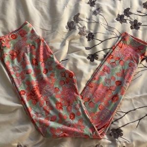 NWOT Unicorn OS Rose Leggings